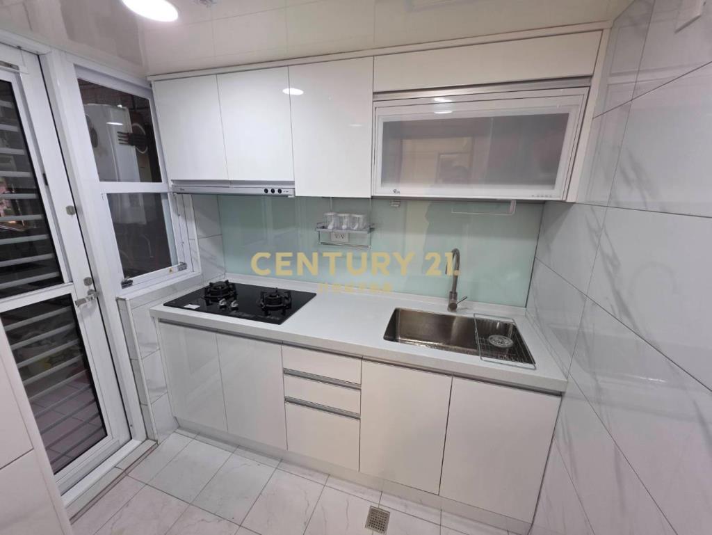 小天母梯田公園邊間全新百萬裝潢3房車