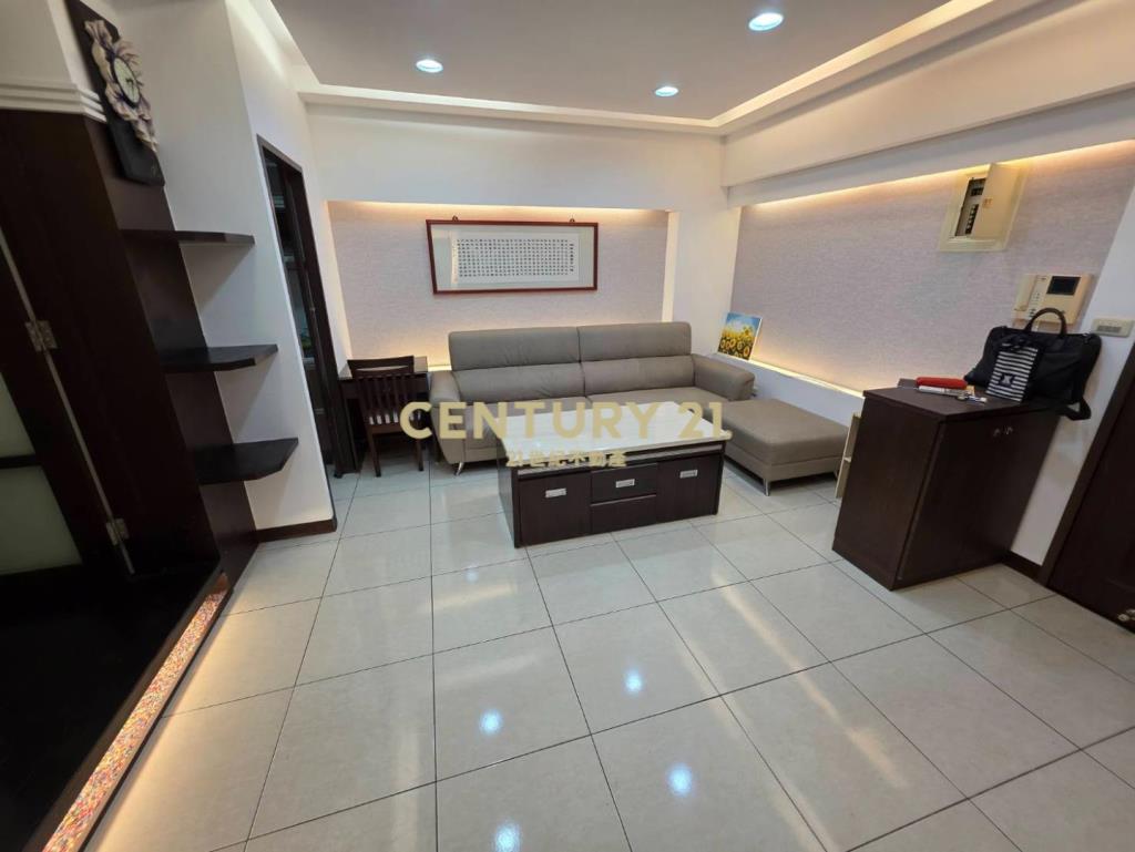 路易崴登大業國小邊間衛浴開窗裝潢2房車