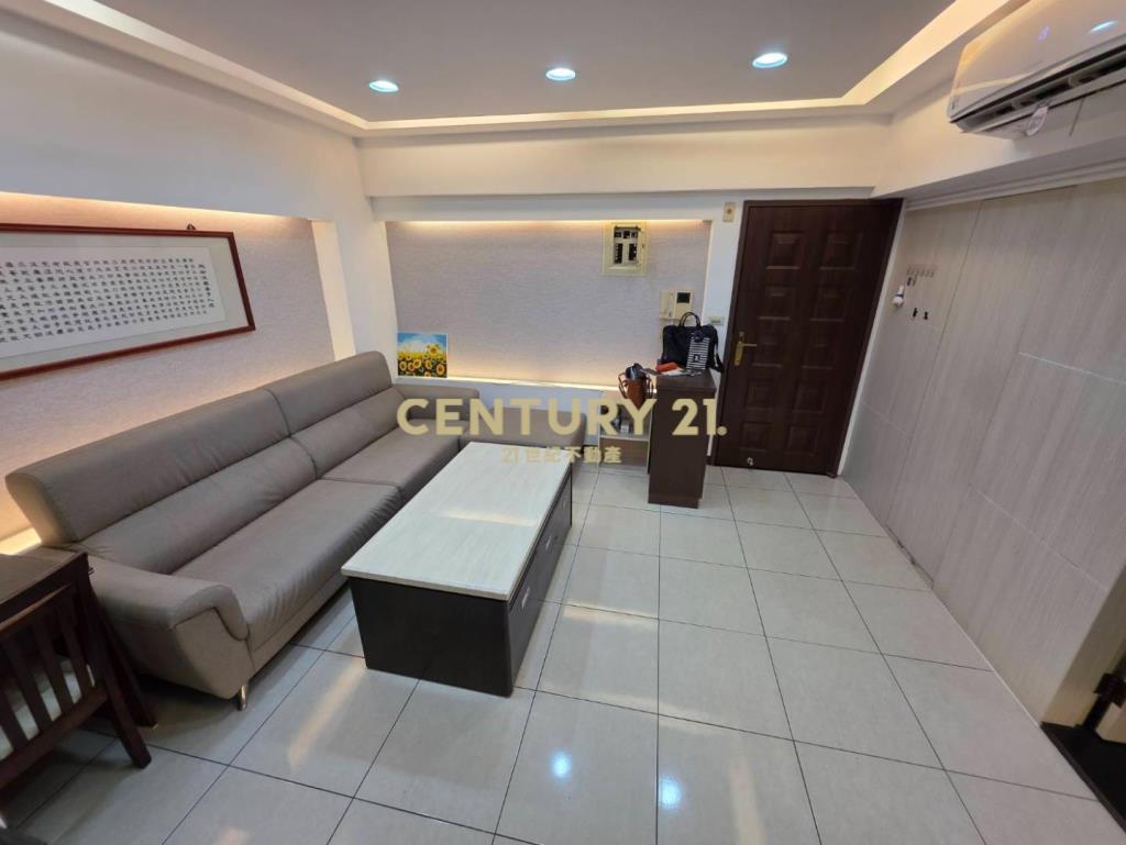 路易崴登大業國小邊間衛浴開窗裝潢2房車