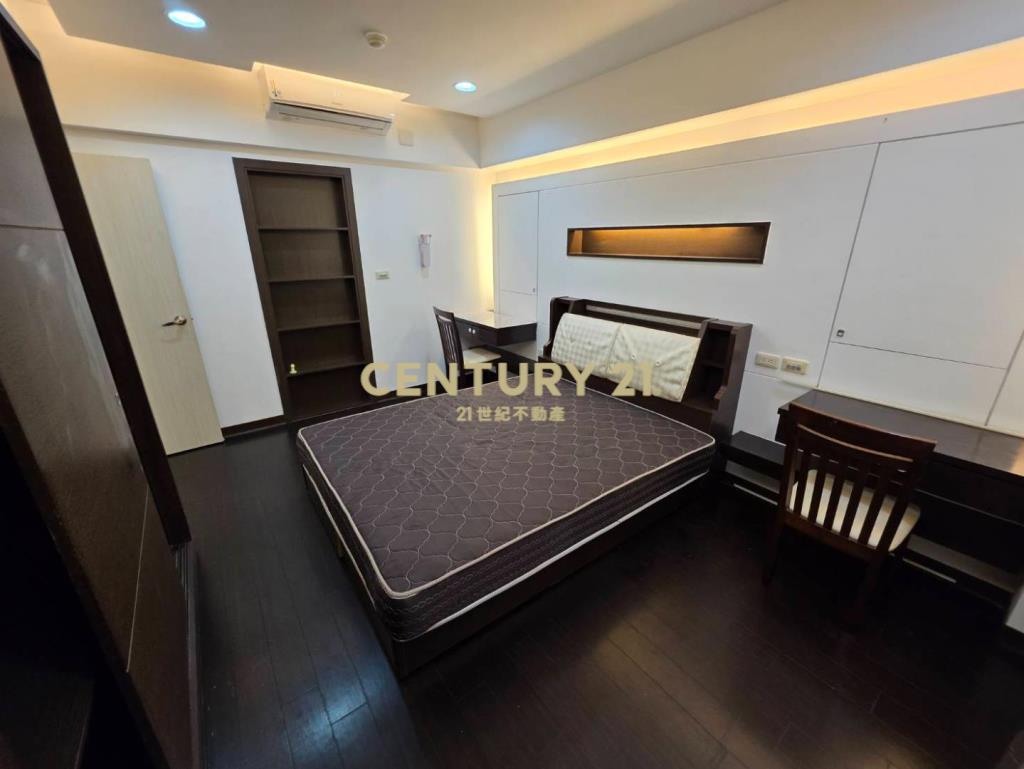 路易崴登大業國小邊間衛浴開窗裝潢2房車