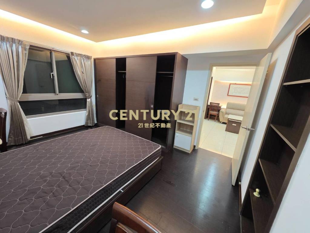 路易崴登大業國小邊間衛浴開窗裝潢2房車