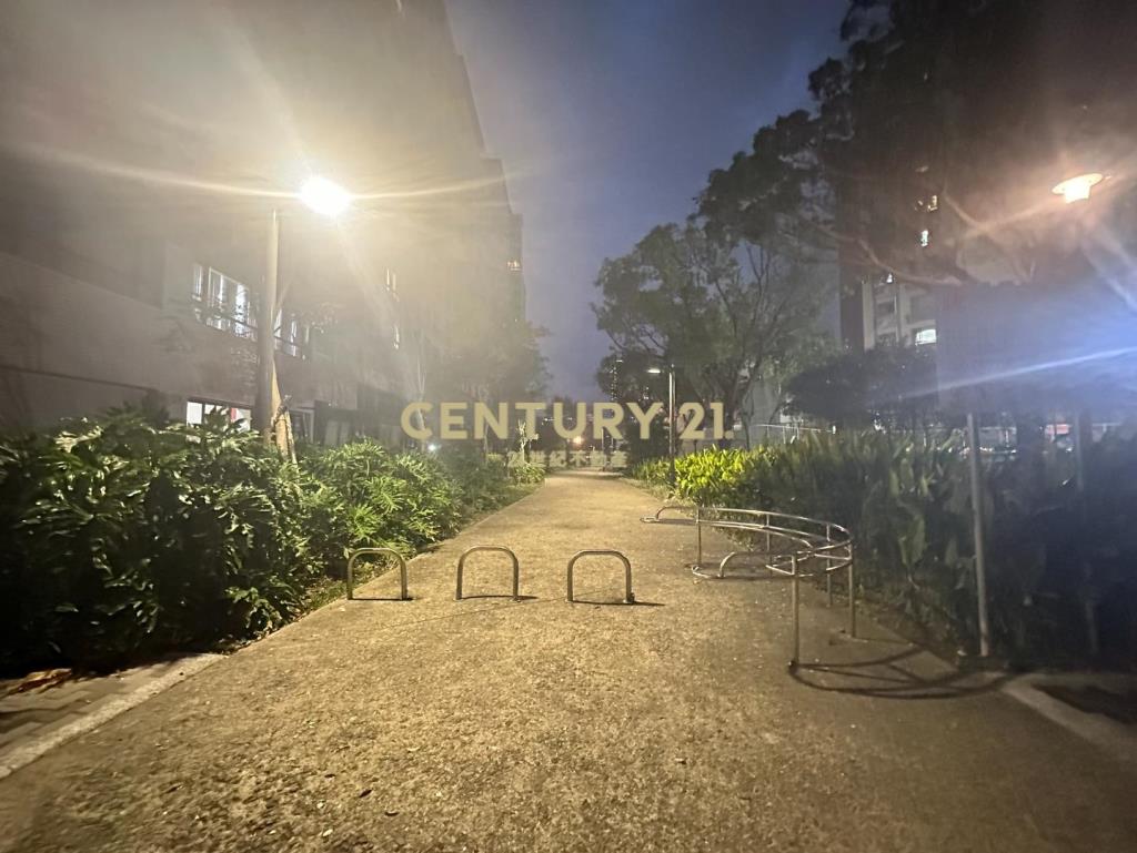 藝文捷運G10站｜紐約大時代大套房+平車