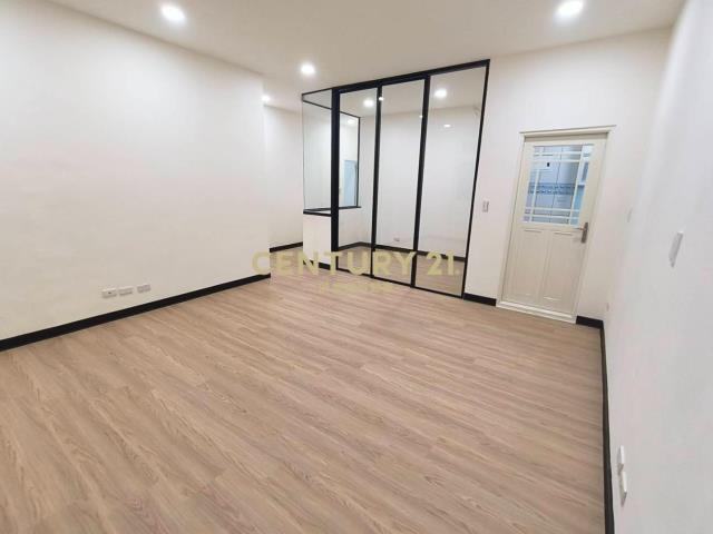 市府商圈稀有邊間全新裝潢3房車庭院戶