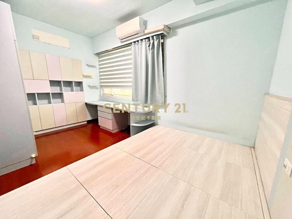 宜誠金品邊間4房3車位別墅露臺戶