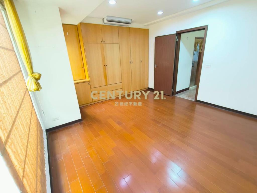 宜誠金品邊間4房3車位別墅露臺戶