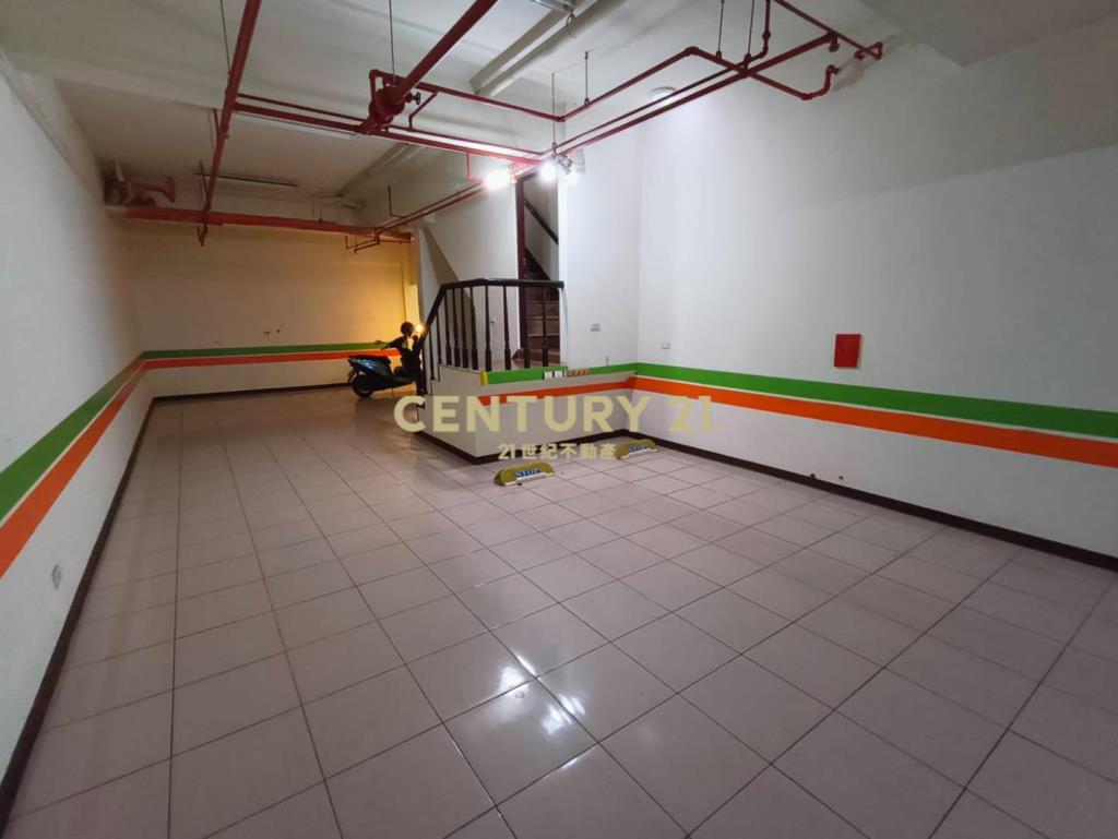 宜誠金品邊間4房3車位別墅露臺戶