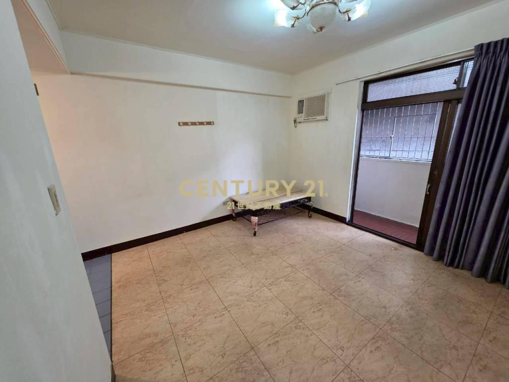 和興街南門市場捷運G08邊間低總價套房