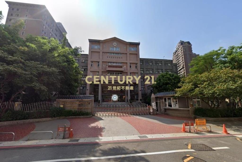 專約-桃園藝文特區G11公園旁三角窗建地