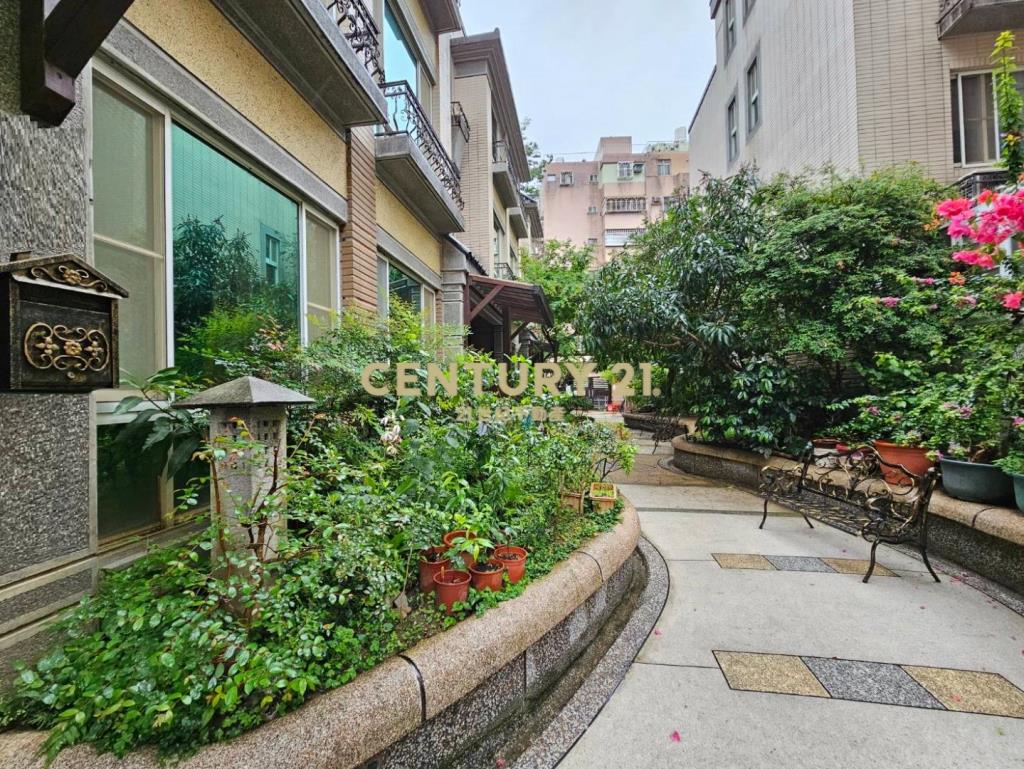 專約~宜誠金品名師全新裝潢5房2車位別墅