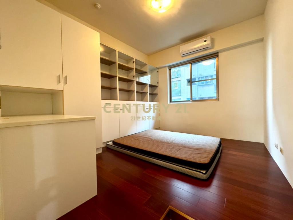 忠貞商圈前後採光｜室內29坪電梯美３房車