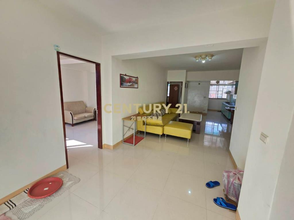 大德一街邊間三面採光頂加大4房