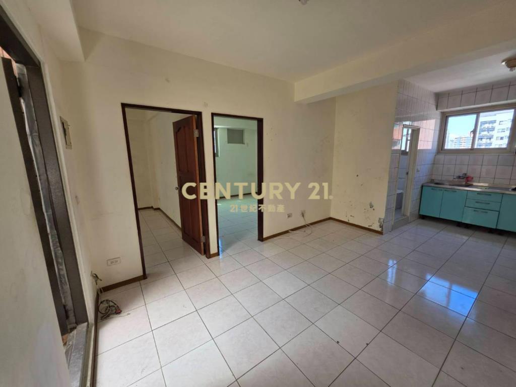 大德一街邊間三面採光頂加大4房