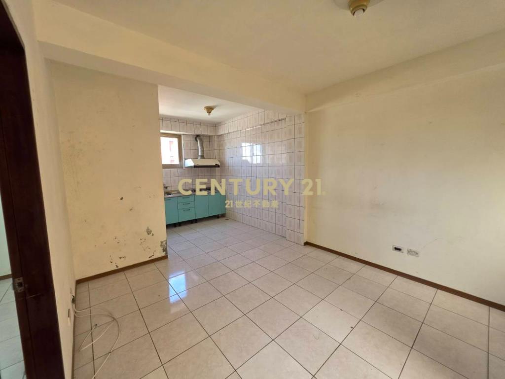 大德一街邊間三面採光頂加大4房