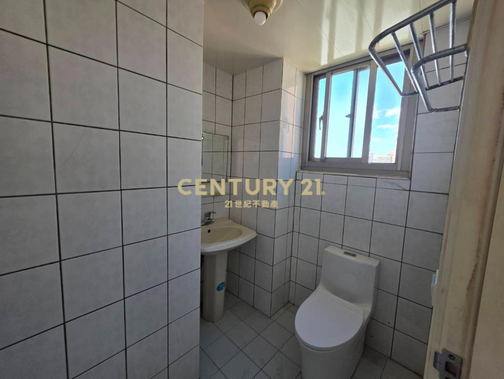 大德一街邊間三面採光頂加大4房