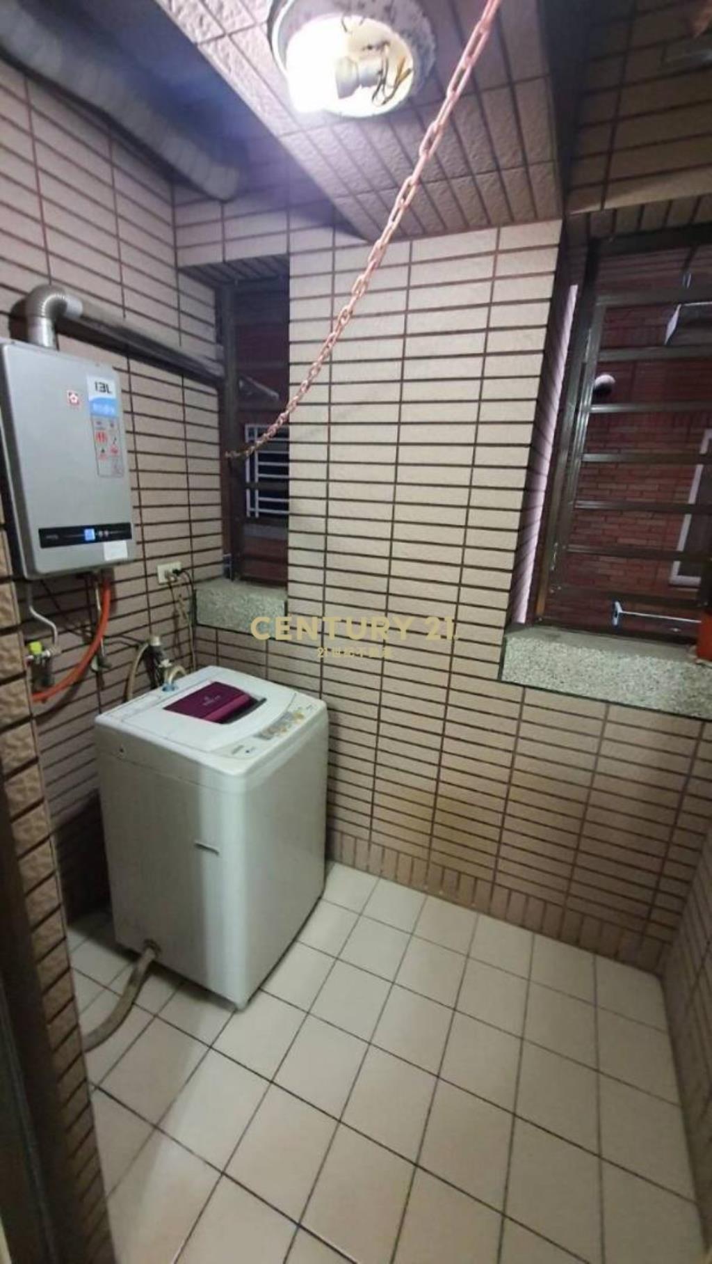 臻愛歐洲大業國小學區最便宜收租2房車