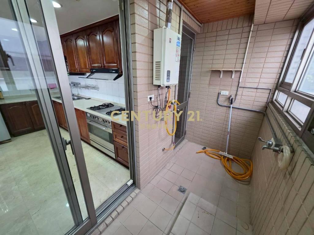 昇捷臻品4主臥樓中樓景觀5房+2車位