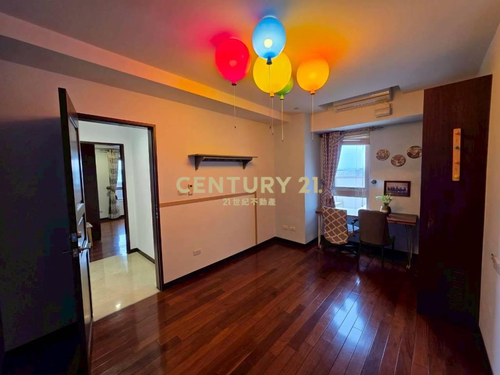 昇捷臻品4主臥樓中樓景觀5房+2車位