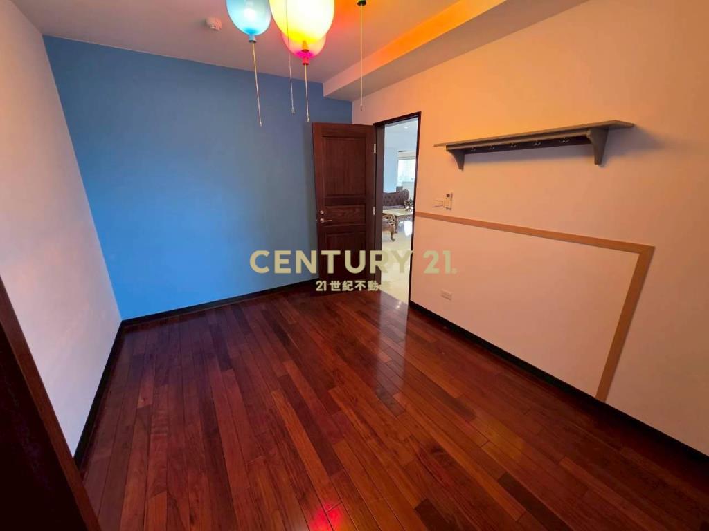 昇捷臻品4主臥樓中樓景觀5房+2車位