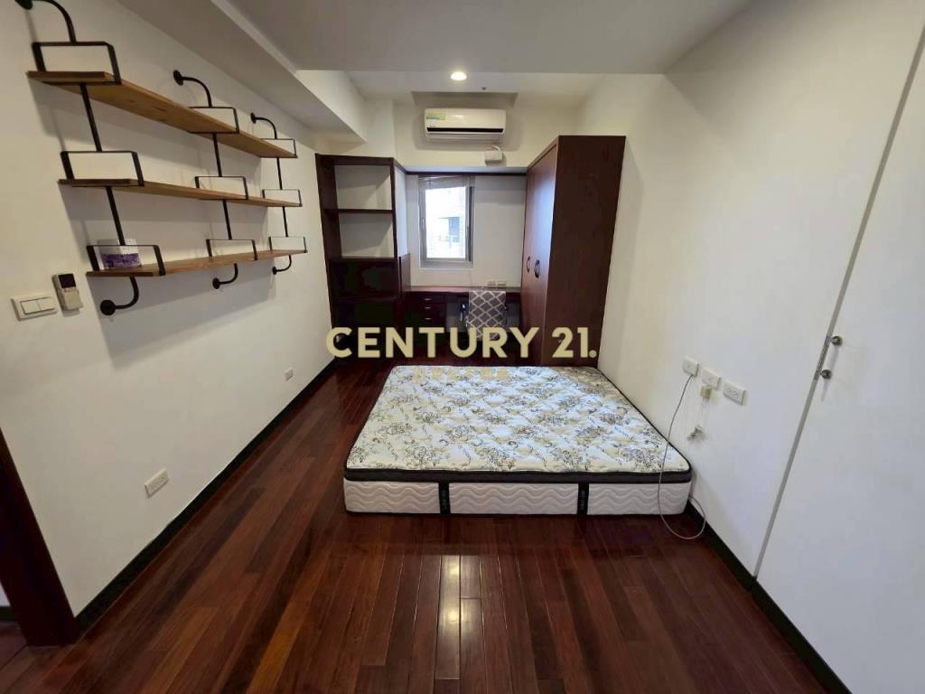 昇捷臻品4主臥樓中樓景觀5房+2車位