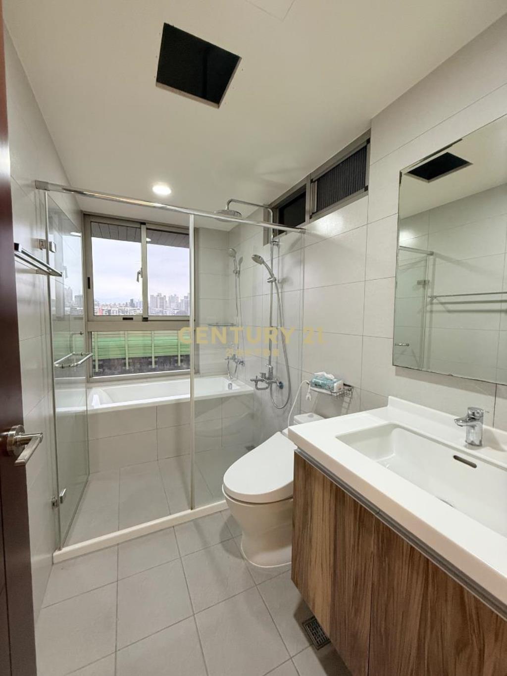 台北市中正區森城大院⭐面河景四房平車