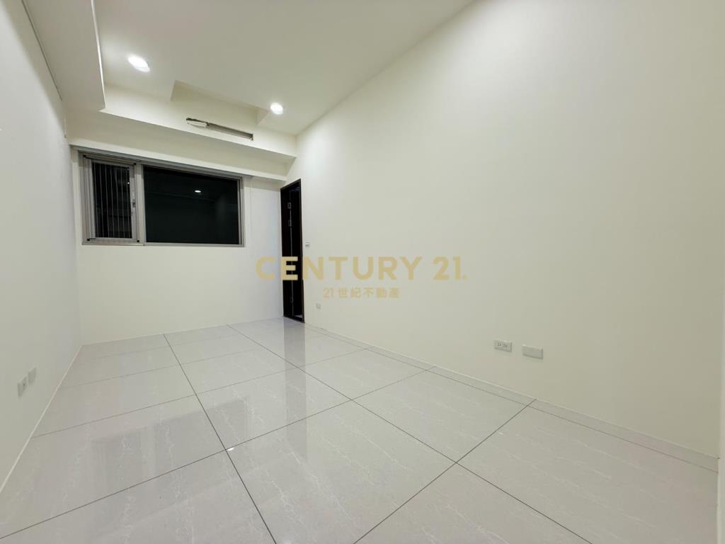 台北市中正區森城大院⭐面河景四房平車