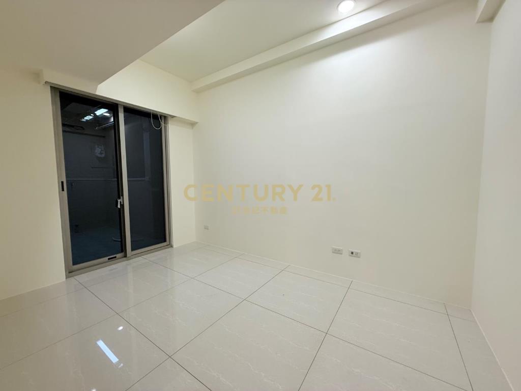 台北市中正區森城大院⭐面河景四房平車