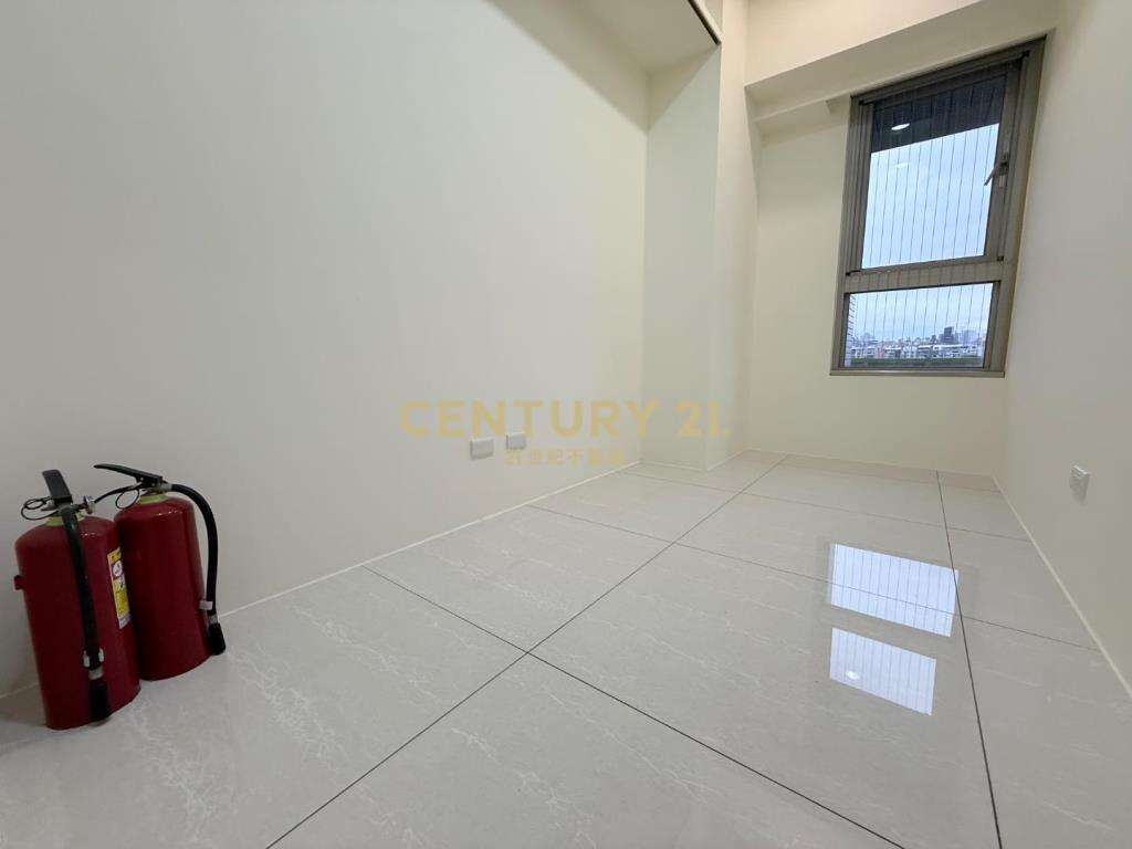 台北市中正區森城大院⭐面河景四房平車