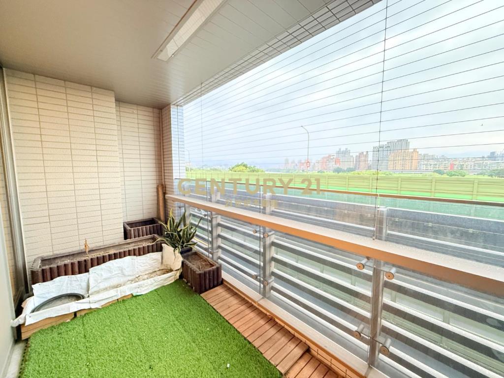 台北市中正區森城大院⭐面河景四房平車