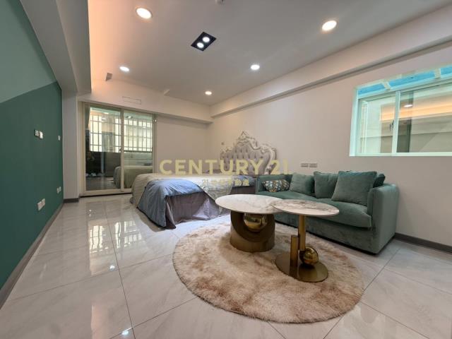 長春路G09捷運宅邊間次頂樓全新裝潢套房