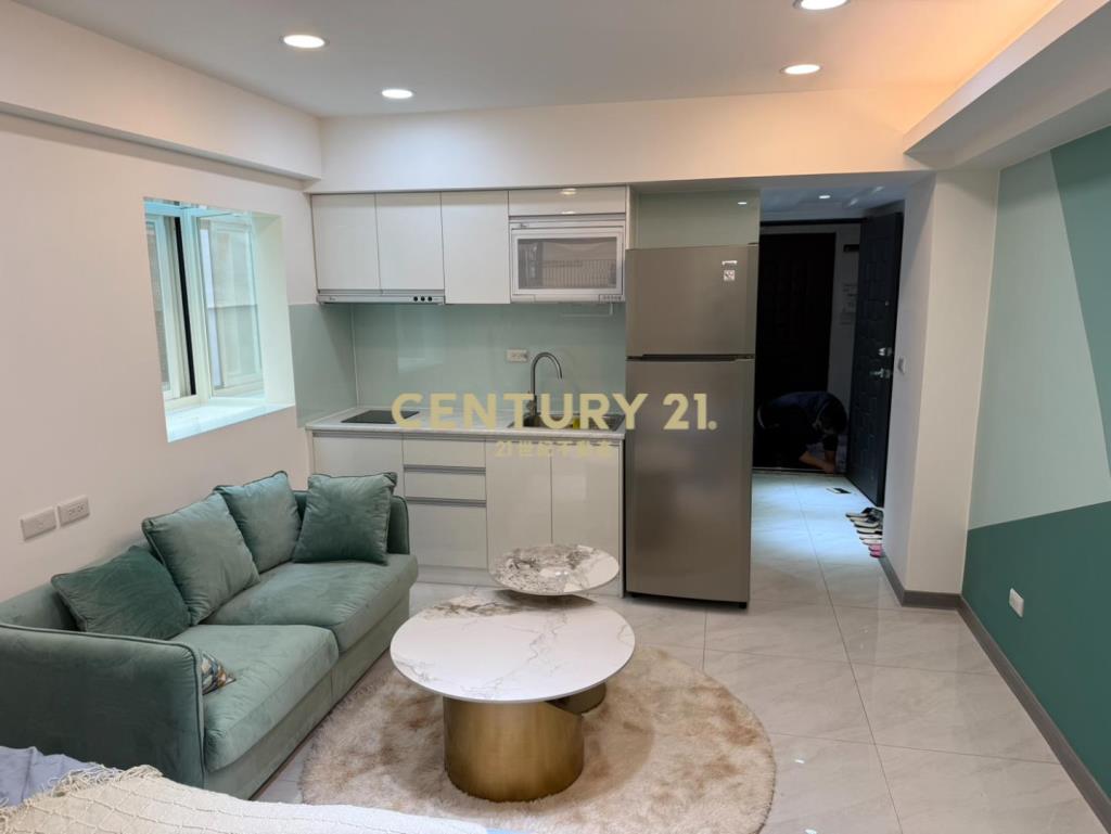 長春路G09捷運宅邊間次頂樓全新裝潢套房