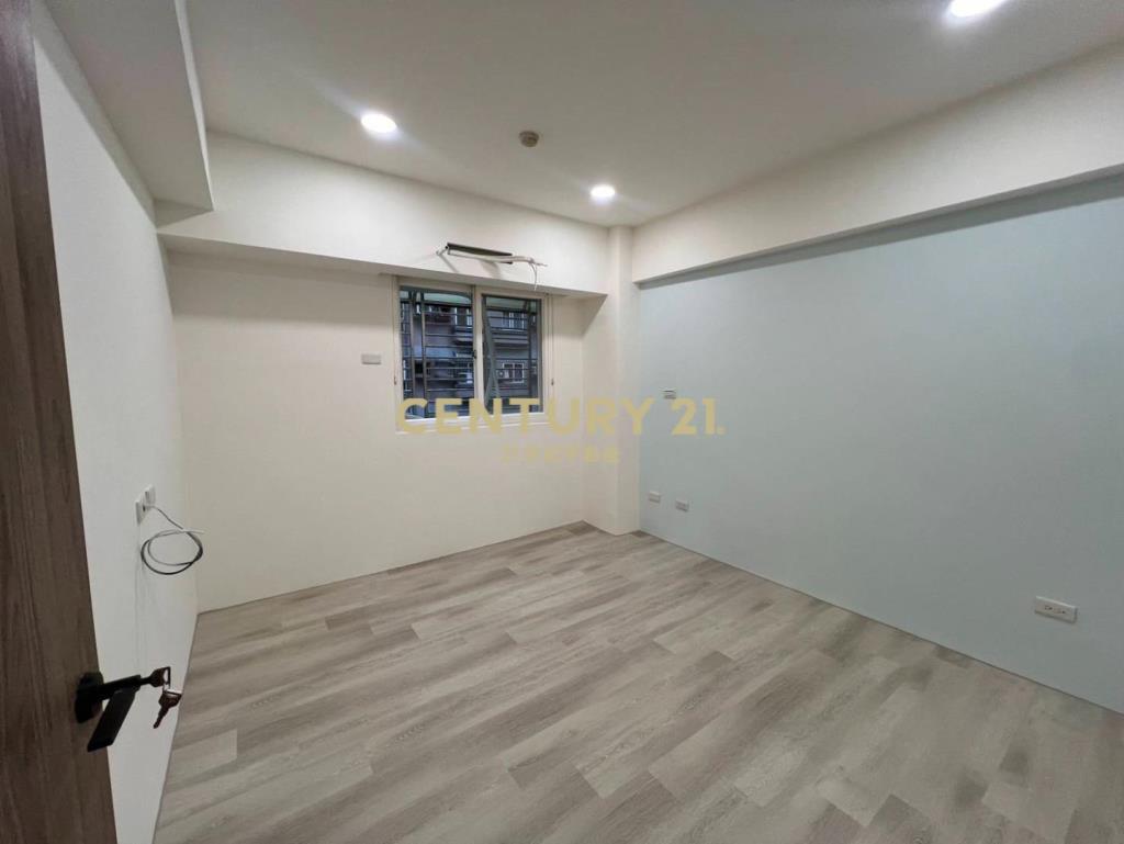 龍安商圈甲桂林漂亮樓層全新裝潢3房