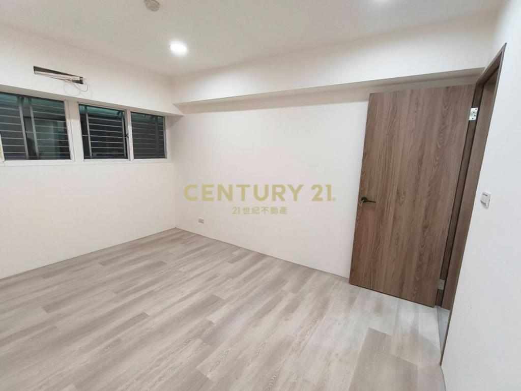 龍安商圈甲桂林漂亮樓層全新裝潢3房