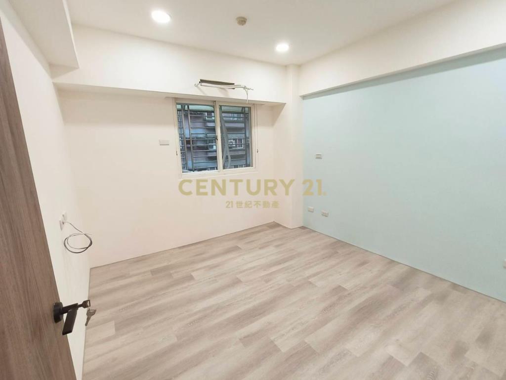 龍安商圈甲桂林漂亮樓層全新裝潢3房