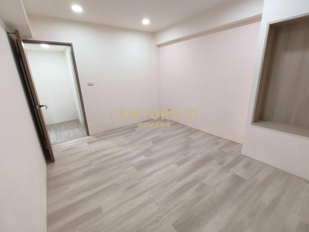 龍安商圈甲桂林漂亮樓層全新裝潢3房