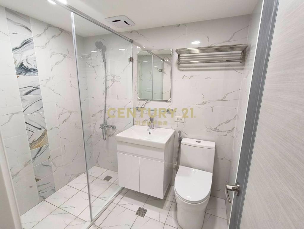 龍安商圈甲桂林漂亮樓層全新裝潢3房