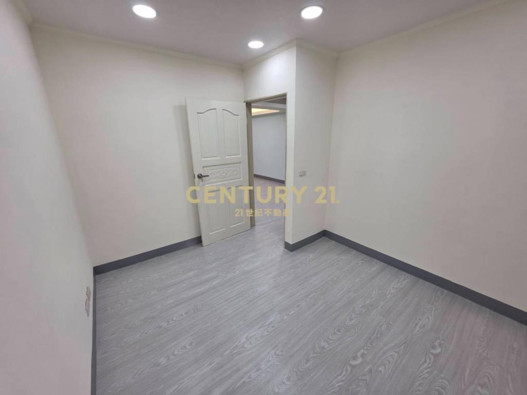 (專約)中壢華美一路全新裝潢頂加4房公寓