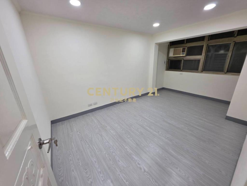 (專約)中壢華美一路全新裝潢頂加4房公寓