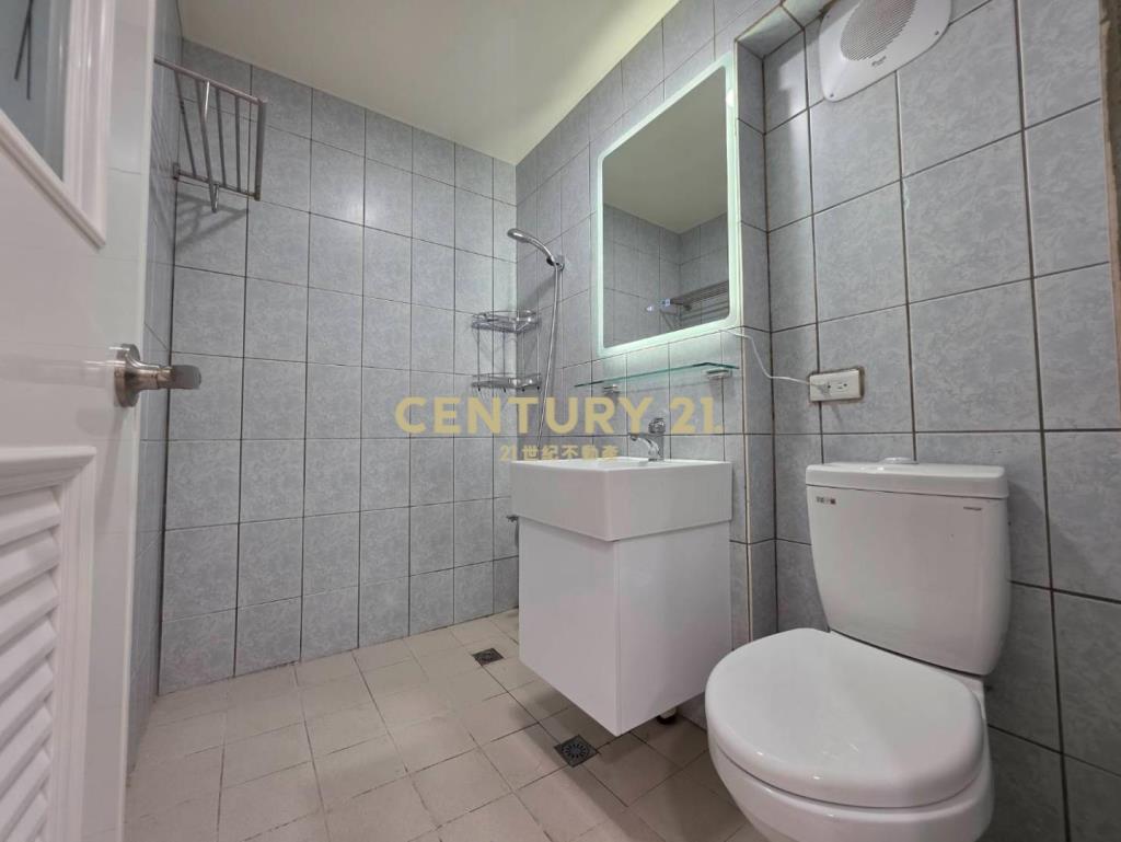 (專約)中壢華美一路全新裝潢頂加4房公寓