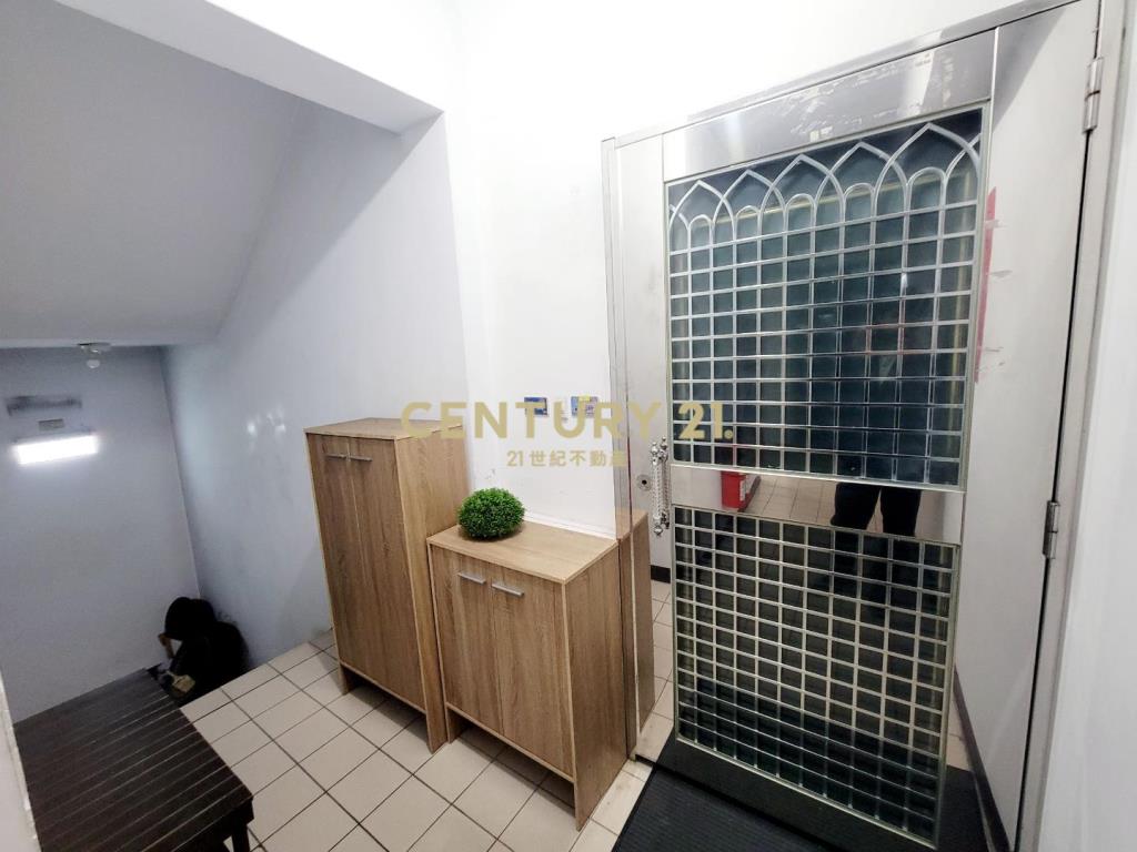 中平商圈巴黎之星精美3房加機械車位