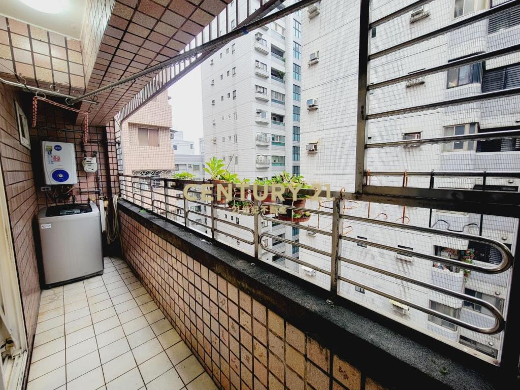 中平商圈巴黎之星精美3房加機械車位