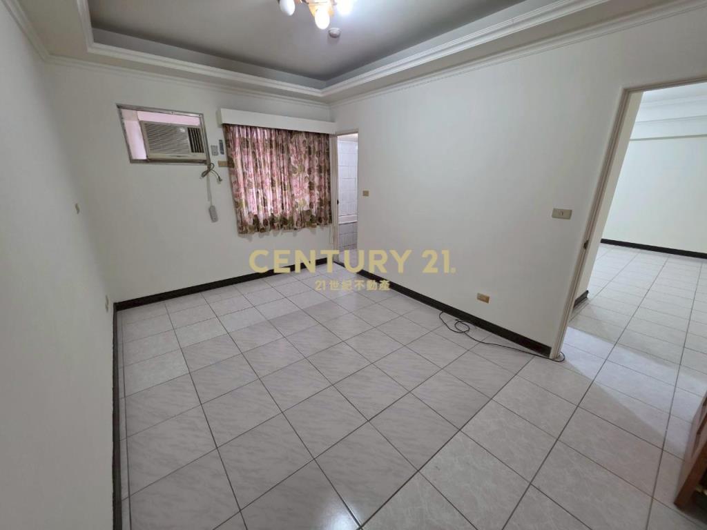 小天母梯田公園低總價邊間發財4房車