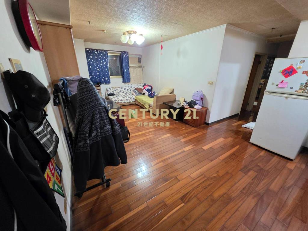 冠倫梯田公園次頂樓明亮採光大3房車