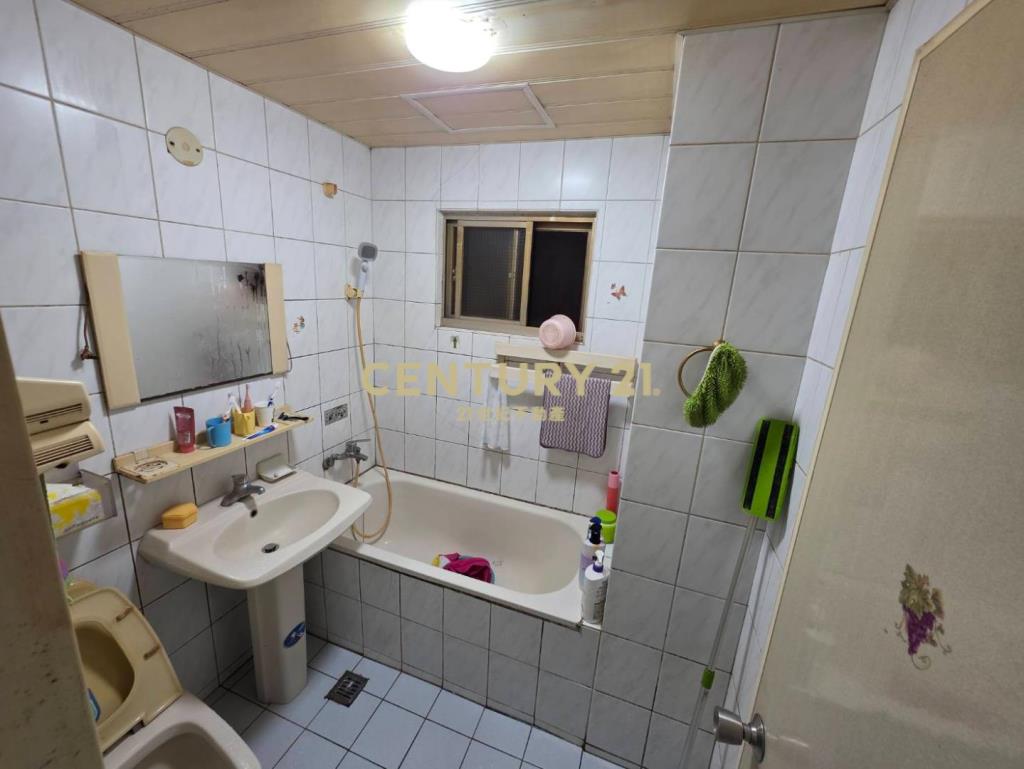 冠倫梯田公園次頂樓明亮採光大3房車