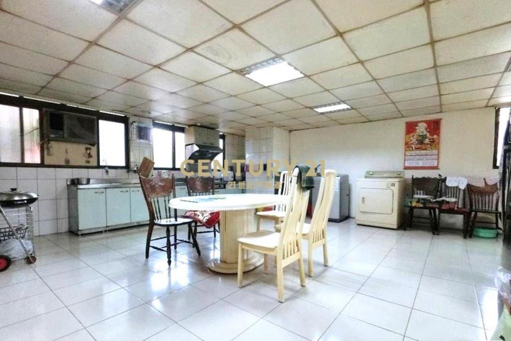 桃園站前民族路商圈四拼大坪效邊間4+1房