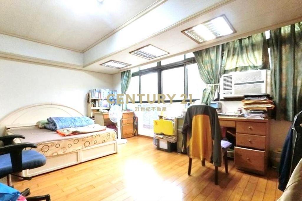 桃園站前民族路商圈四拼大坪效邊間4+1房