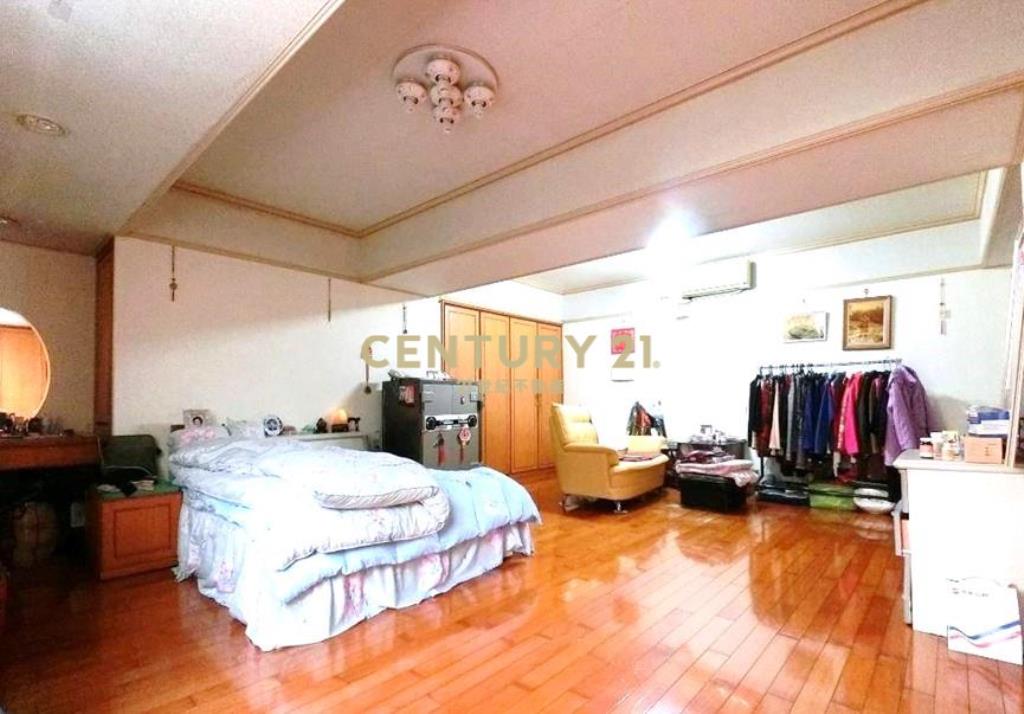 桃園站前民族路商圈四拼大坪效邊間4+1房