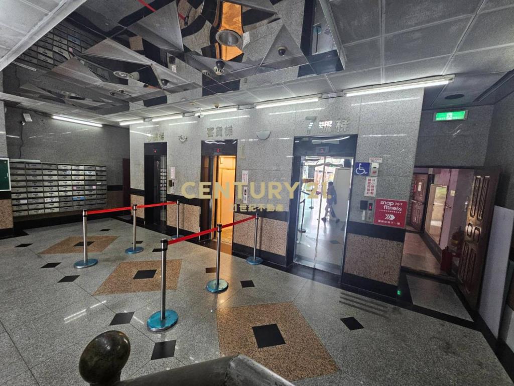 桃園綠捷G9觀光夜市站收租商辦+2平面車