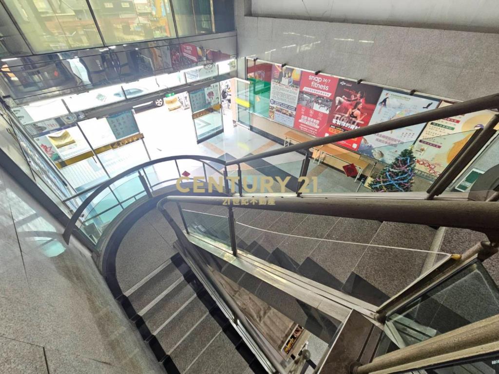 桃園綠捷G9觀光夜市站收租商辦+2平面車