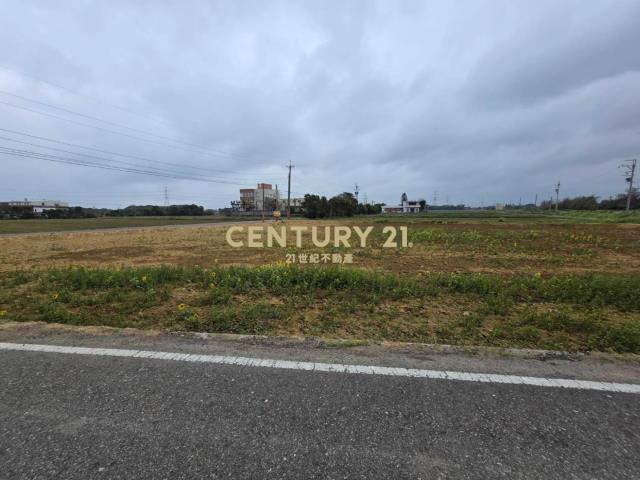 新屋石牌嶺段三面臨路農牧用地