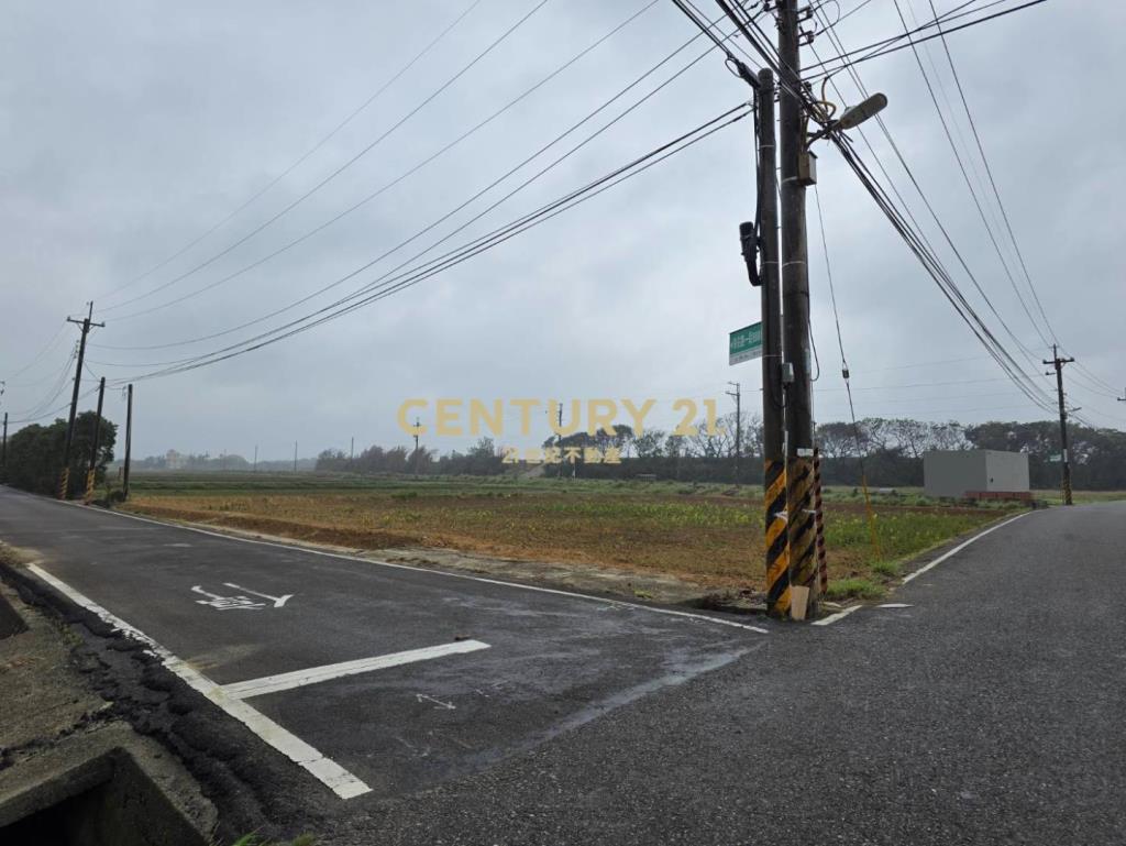 新屋石牌嶺段三面臨路農牧用地